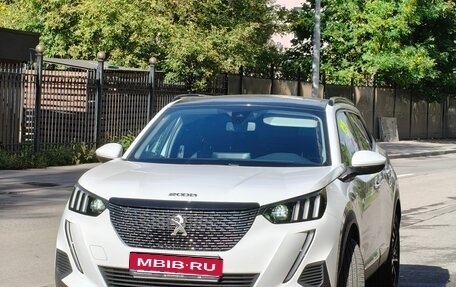 Peugeot 2008 II, 2020 год, 2 070 000 рублей, 1 фотография