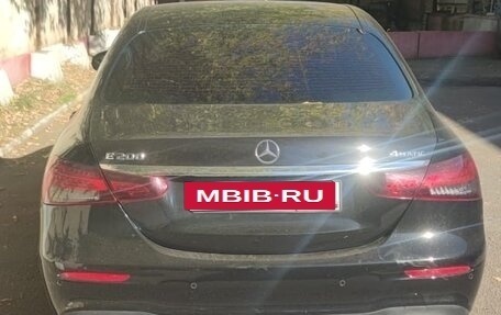 Mercedes-Benz E-Класс, 2022 год, 4 200 000 рублей, 5 фотография