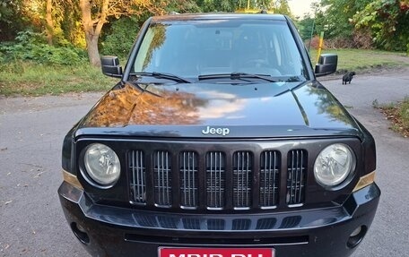 Jeep Liberty (Patriot), 2008 год, 830 000 рублей, 1 фотография