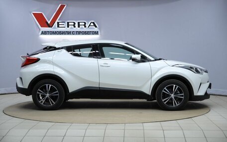 Toyota C-HR I рестайлинг, 2019 год, 2 550 000 рублей, 4 фотография