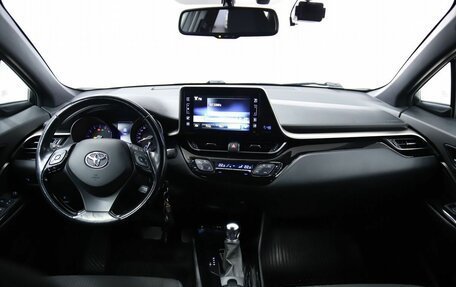 Toyota C-HR I рестайлинг, 2019 год, 2 550 000 рублей, 15 фотография
