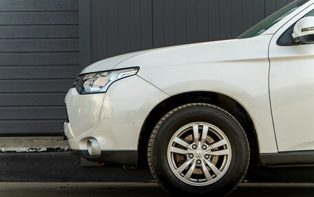 Mitsubishi Outlander III рестайлинг 3, 2013 год, 1 295 000 рублей, 8 фотография