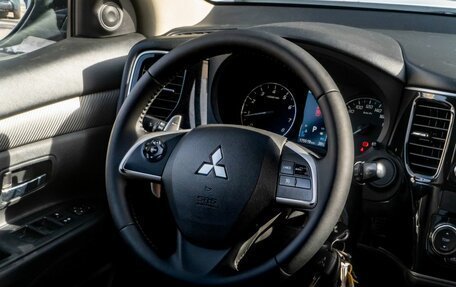 Mitsubishi Outlander III рестайлинг 3, 2013 год, 1 295 000 рублей, 16 фотография
