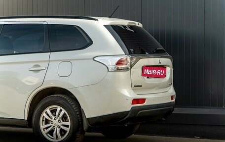 Mitsubishi Outlander III рестайлинг 3, 2013 год, 1 295 000 рублей, 11 фотография