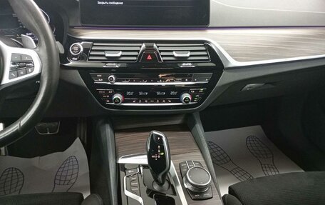 BMW 5 серия, 2021 год, 4 344 000 рублей, 11 фотография
