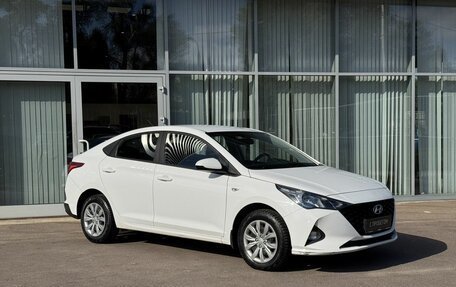 Hyundai Solaris II рестайлинг, 2022 год, 1 550 000 рублей, 3 фотография