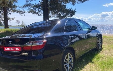 Toyota Camry, 2017 год, 2 550 000 рублей, 3 фотография