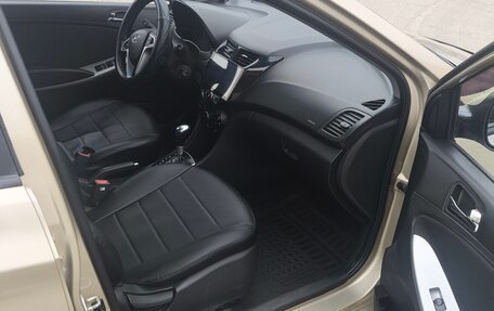 Hyundai Solaris II рестайлинг, 2011 год, 590 000 рублей, 10 фотография