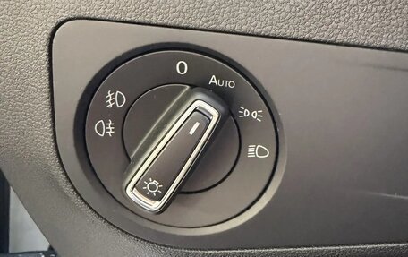 Volkswagen Tiguan II, 2020 год, 2 800 000 рублей, 17 фотография