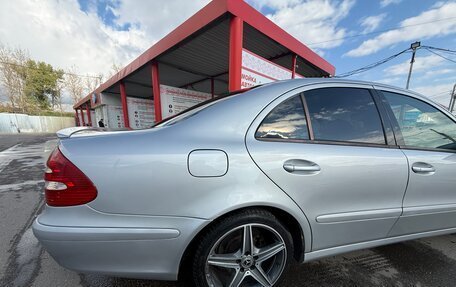 Mercedes-Benz E-Класс, 2002 год, 1 250 000 рублей, 4 фотография