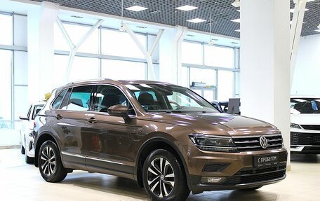 Volkswagen Tiguan II, 2019 год, 2 340 000 рублей, 3 фотография