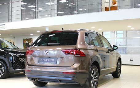 Volkswagen Tiguan II, 2019 год, 2 340 000 рублей, 6 фотография