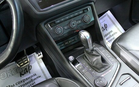 Volkswagen Tiguan II, 2019 год, 2 340 000 рублей, 14 фотография