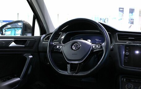 Volkswagen Tiguan II, 2019 год, 2 340 000 рублей, 13 фотография