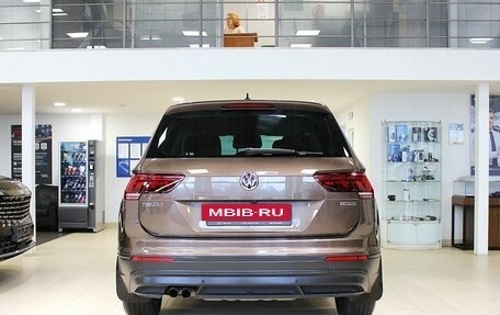 Volkswagen Tiguan II, 2019 год, 2 340 000 рублей, 5 фотография