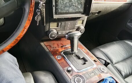 Volkswagen Touareg III, 2005 год, 730 000 рублей, 6 фотография