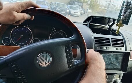 Volkswagen Touareg III, 2005 год, 730 000 рублей, 9 фотография