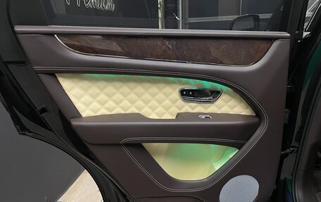 Bentley Bentayga I, 2021 год, 21 600 000 рублей, 14 фотография