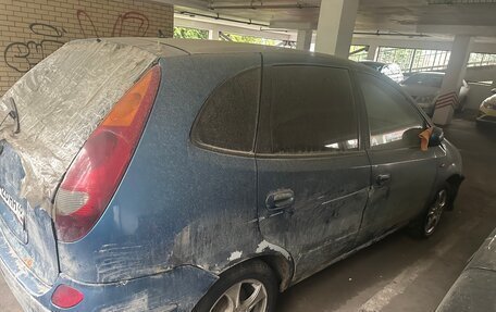 Nissan Almera Tino i, 2001 год, 90 000 рублей, 3 фотография