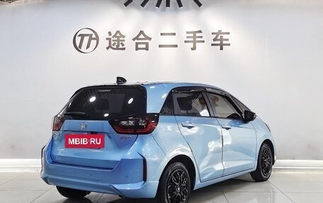 Honda Fit, 2021 год, 980 000 рублей, 4 фотография
