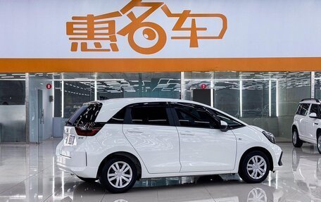 Honda Fit, 2022 год, 1 015 000 рублей, 5 фотография