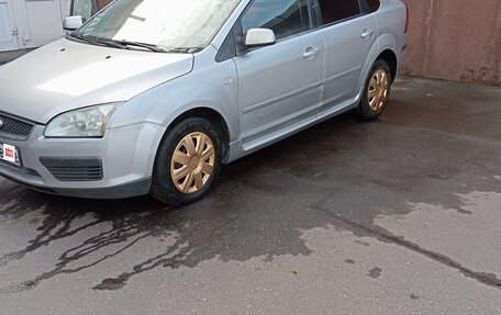 Ford Focus II рестайлинг, 2005 год, 300 000 рублей, 2 фотография