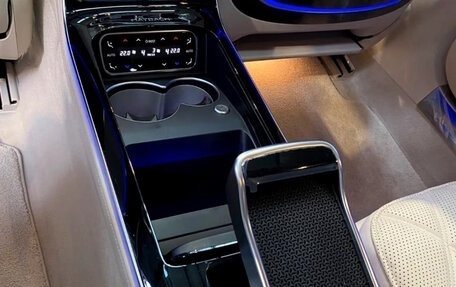 Mercedes-Benz S-Класс, 2024 год, 26 800 000 рублей, 23 фотография