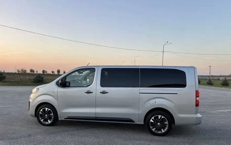 Opel Zafira Life I, 2020 год, 4 100 000 рублей, 3 фотография