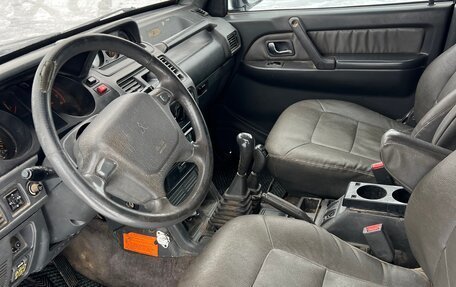 Mitsubishi Pajero III рестайлинг, 1995 год, 350 000 рублей, 12 фотография