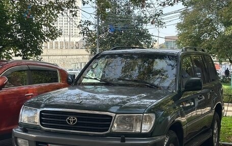Toyota Land Cruiser 100 рестайлинг 2, 2000 год, 1 750 000 рублей, 1 фотография