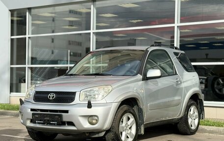 Toyota RAV4, 2004 год, 700 000 рублей, 3 фотография