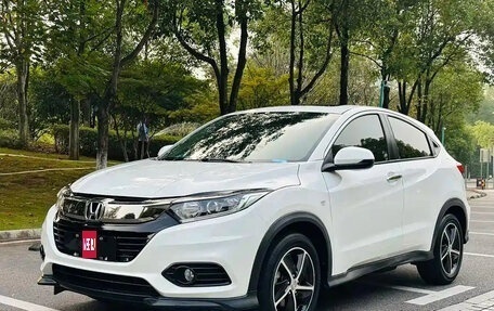 Honda Vezel, 2022 год, 1 290 000 рублей, 1 фотография