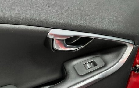 Volvo V40 II рестайлинг, 2019 год, 1 230 000 рублей, 13 фотография
