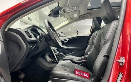 Volvo V40 II рестайлинг, 2019 год, 1 230 000 рублей, 14 фотография