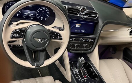 Bentley Bentayga I, 2023 год, 35 000 000 рублей, 9 фотография