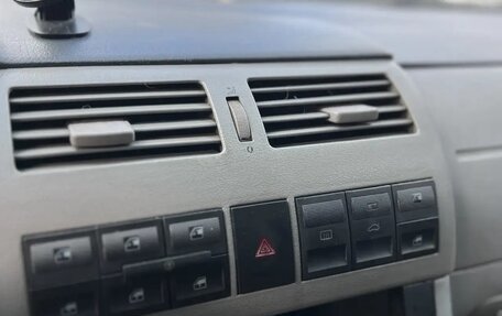 Volkswagen Pointer, 2005 год, 7 фотография