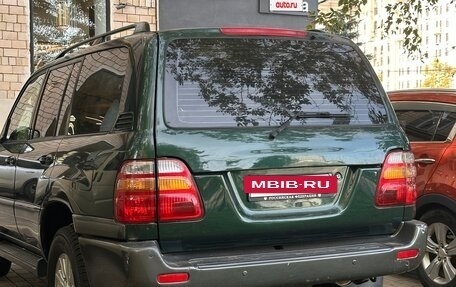Toyota Land Cruiser 100 рестайлинг 2, 2000 год, 1 750 000 рублей, 4 фотография