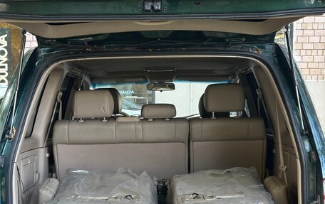 Toyota Land Cruiser 100 рестайлинг 2, 2000 год, 1 750 000 рублей, 12 фотография
