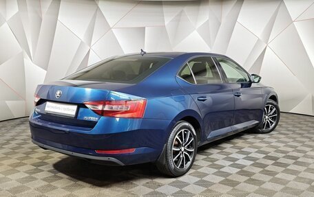 Skoda Superb III рестайлинг, 2017 год, 1 795 000 рублей, 2 фотография