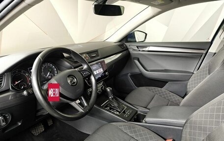 Skoda Superb III рестайлинг, 2017 год, 1 795 000 рублей, 19 фотография