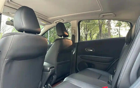 Honda Vezel, 2022 год, 1 290 000 рублей, 11 фотография