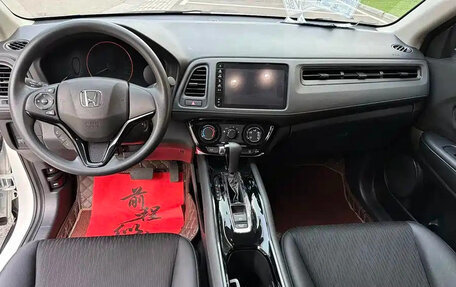 Honda Vezel, 2022 год, 1 290 000 рублей, 7 фотография