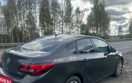 Opel Astra J, 2014 год, 730 000 рублей, 4 фотография