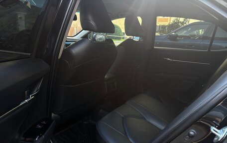 Toyota Camry, 2018 год, 2 390 000 рублей, 15 фотография