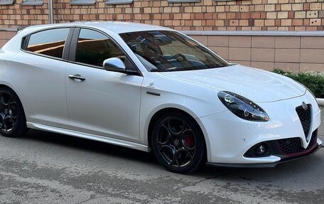 Alfa Romeo Giulietta, 2016 год, 2 662 000 рублей, 13 фотография
