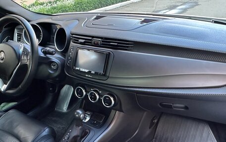 Alfa Romeo Giulietta, 2016 год, 2 662 000 рублей, 18 фотография