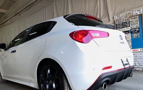 Alfa Romeo Giulietta, 2016 год, 2 662 000 рублей, 26 фотография