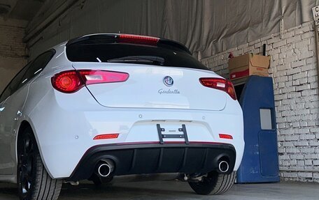 Alfa Romeo Giulietta, 2016 год, 2 662 000 рублей, 28 фотография