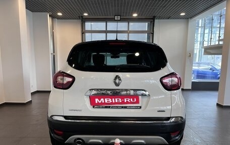 Renault Kaptur I рестайлинг, 2018 год, 1 770 000 рублей, 4 фотография