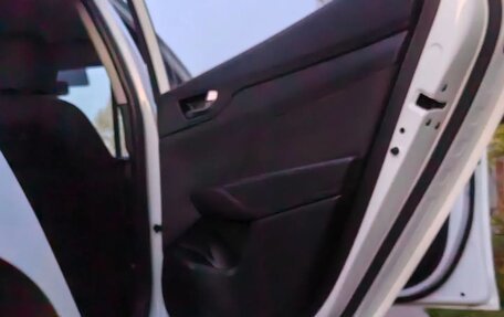 Hyundai Solaris II рестайлинг, 2019 год, 900 000 рублей, 10 фотография